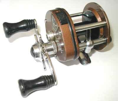 PFLUEGER SUPREME 611B